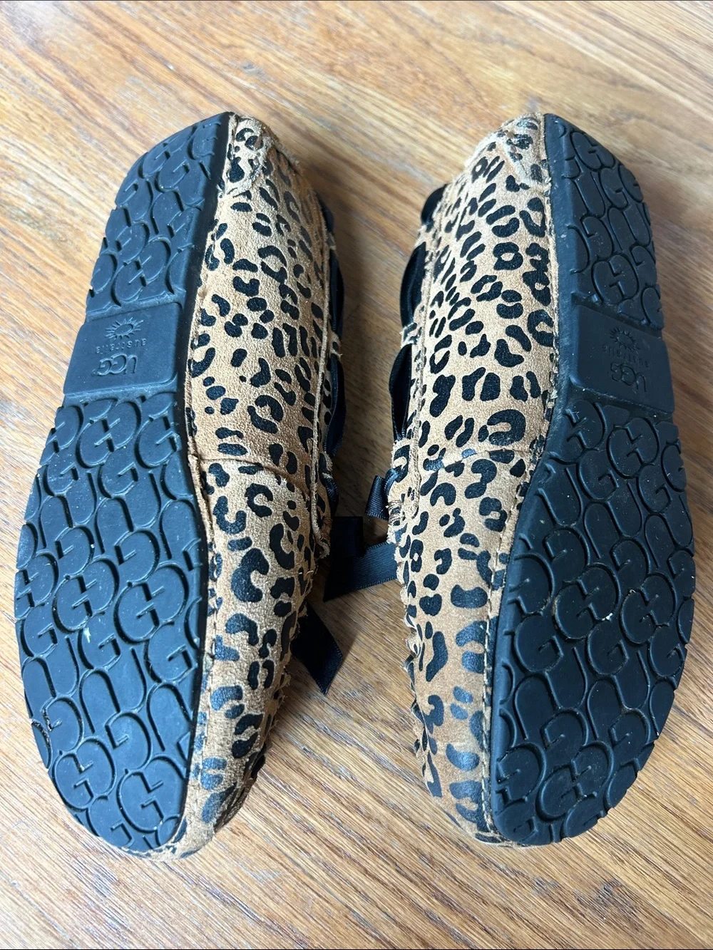 UGG leopard slippers. Worn less than 3 times.